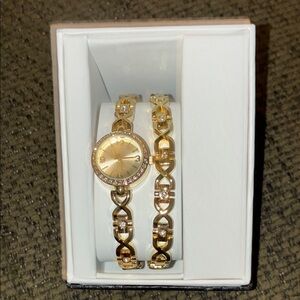 Gold Classic Linked Pattern Watch and Bracelet Set